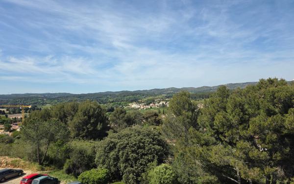 Appartement à vendre    4 pièces •  Lambesc