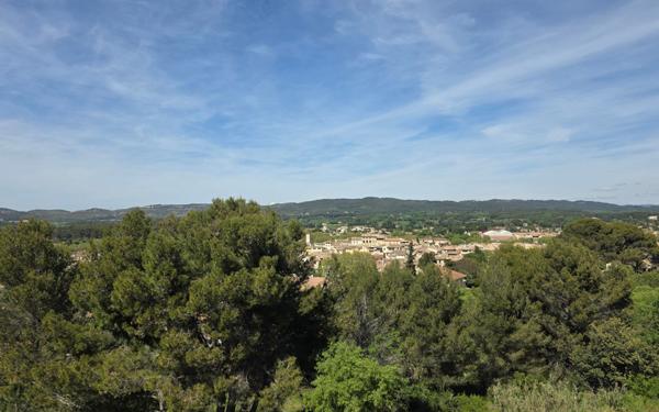 Appartement à vendre    4 pièces •  Lambesc
