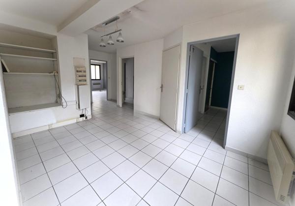 ensemble de bureau de 226 m² avec jardin