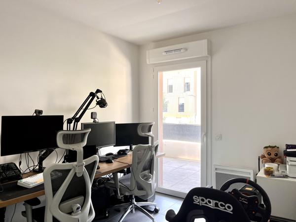 Appartement
         3 pièces
        - 59 m² Exclusivité 180 000 € *
