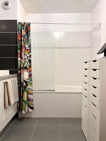 Appartement
         3 pièces
        - 59 m² Exclusivité 180 000 € *