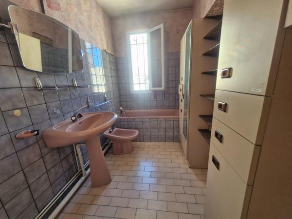 APPARTEMENT 97M² / 3 CHAMBRES / TERRASSE / GARAGE / FOURNEYRON ST ETIENNE (42)