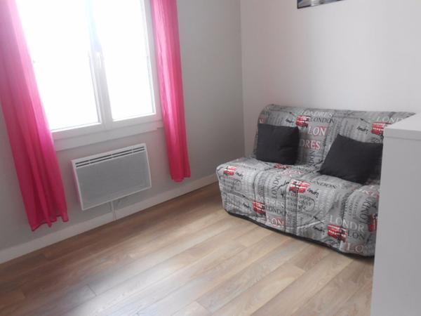 STUDIO MEUBLE AVEC WIFI N°304 , Brest