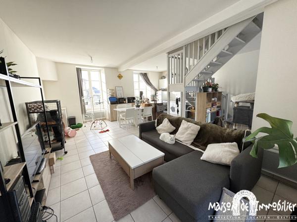 Location Appartement avec terrasse - 2 chambres + bureau - 76m² - COGNAC centre-ville