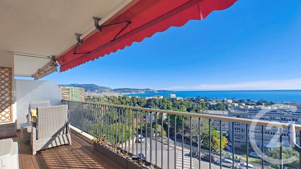 Appartement F4 à vendre  4 pièces - 94 m 2   NICE  - 06