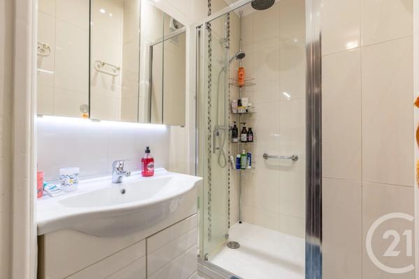 Appartement F4 à vendre  4 pièces - 94 m 2   NICE  - 06
