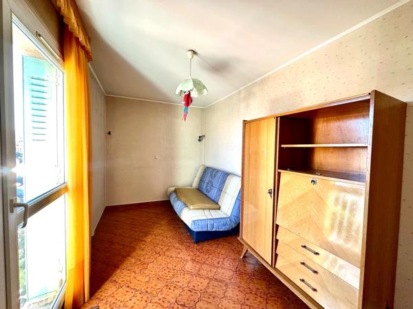 MARSEILLE 4e / 13e – Secteur Chutes-Lavie,T4/5 Traversant – 93 m² – Vue Panoramique – Copropriété Calme +Double Box de 22m2 en SUS.