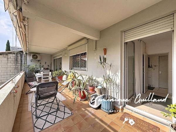 Nîmes-Jean-Jaurès T4 de 101 m² avec terrasse de 26 m², parking et ascenseur