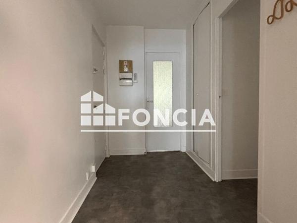 Location Appartement 4 pièces 82.81 m² - 9 RUE DE STRASBOURG Asnieres Sur Seine 92600