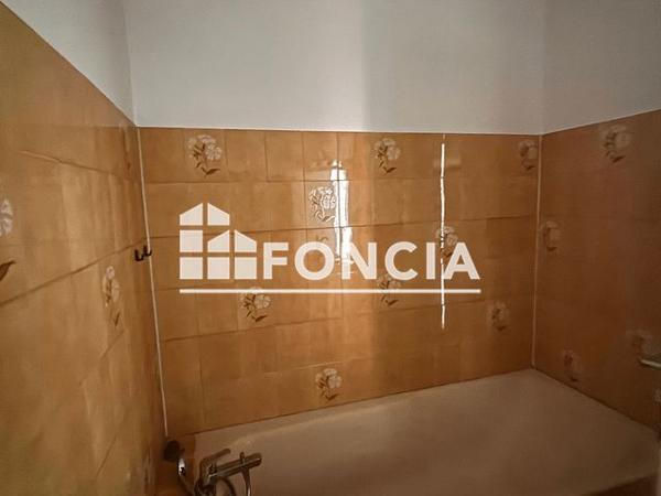 Location Appartement 4 pièces 82.81 m² - 9 RUE DE STRASBOURG Asnieres Sur Seine 92600