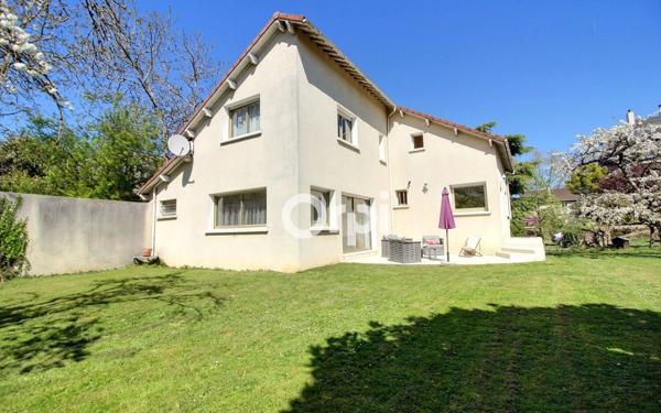 Maison à vendre    7 pièces • 157 m2 Viry-Châtillon