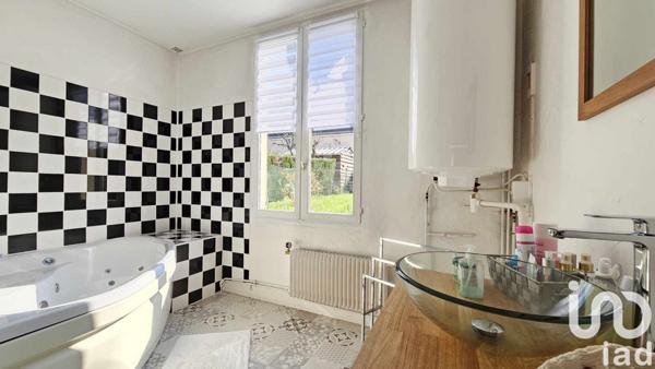 Maison de ville 4 pièces de 100 m² à Charleville-Mézières (08000)