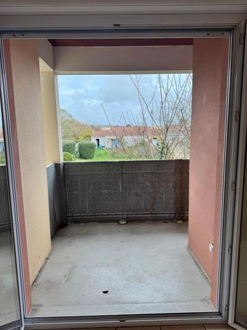 Appartement de type 2 avec parkings