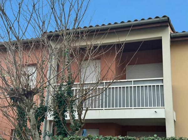 Appartement de type 2 avec parkings