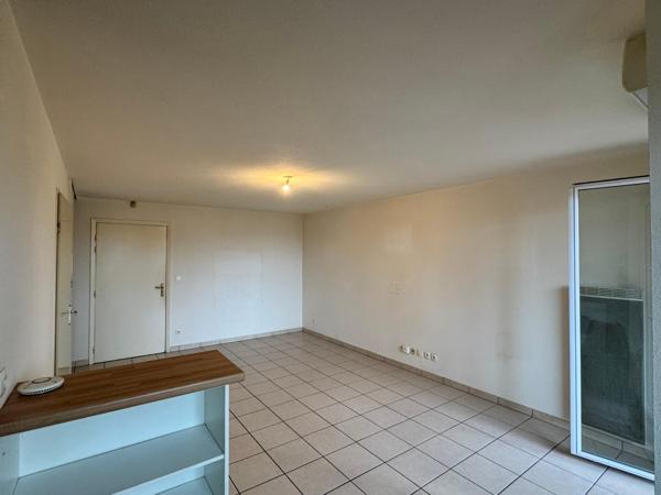 Appartement de type 2 avec parkings