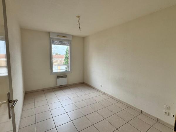 Appartement de type 2 avec parkings