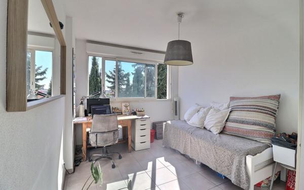 Appartement à vendre    1 pièce • 27,39 m2 Castelnau-le-Lez