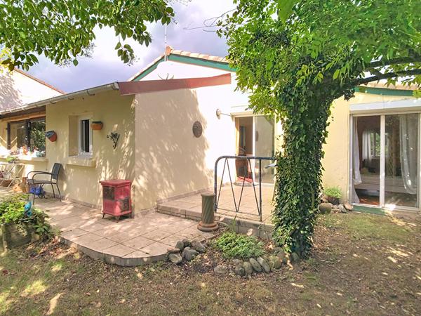 Maison Frouzins de PLAIN PIED 5 pièce(s) avec atelier