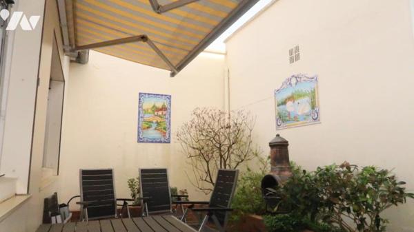 LA CHATAIGNERAIE, ENSEMBLE IMMOBILIER COMPOSE D'UNE MAISON DE MAITRE + LOGEMENT ANNEXE + ENTREPÔT.