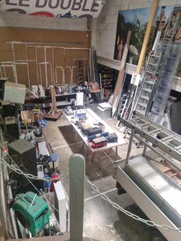 Local commercial de 230 m² avec maison attenante de 115 m²