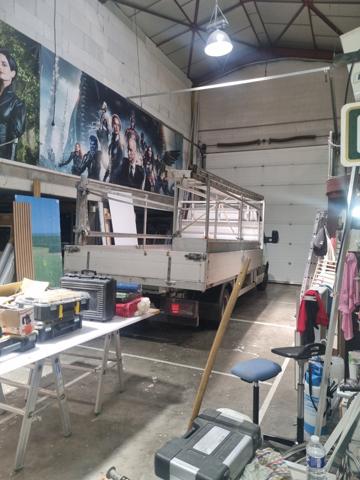 Local commercial de 230 m² avec maison attenante de 115 m²