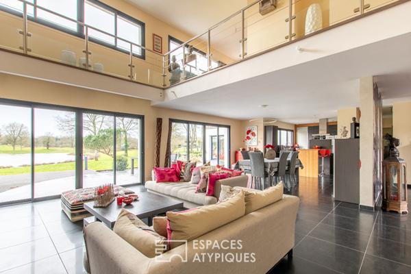 Elégante villa de luxe au bord du golf