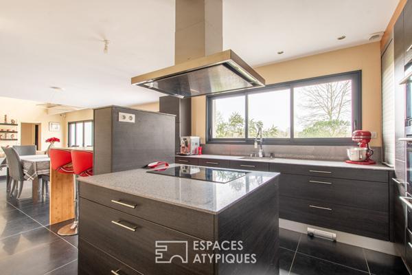 Elégante villa de luxe au bord du golf