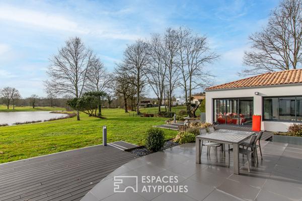Elégante villa de luxe au bord du golf