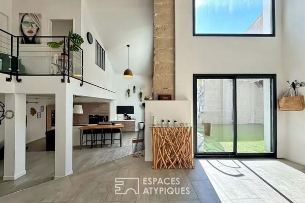 Maison d’architecte en coeur de ville avec grande terrasse