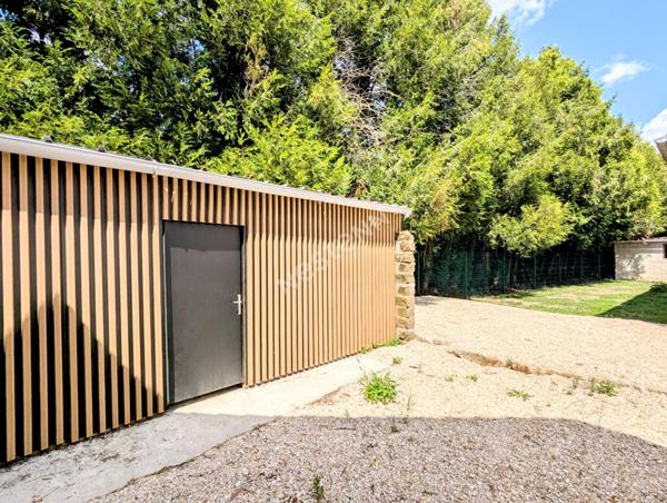 AXE LAON-REIMS - Maison de plain-pied - 3 chambres - garage - cave - dépendance