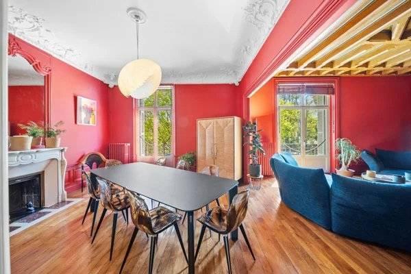 HOTEL PARTICULIER, CENTRE-VILLE DIJON, BOURGOGNE, FRANCE