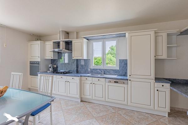 Maison à vendre 244 950 € Veigné 4 p 91 m² DPE D