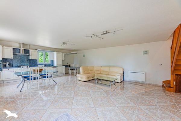 Maison à vendre 244 950 € Veigné 4 p 91 m² DPE D