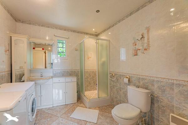 Maison à vendre 244 950 € Veigné 4 p 91 m² DPE D