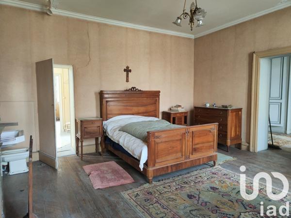 Maison 7 pièces de 300 m² à Lavardac (47230)