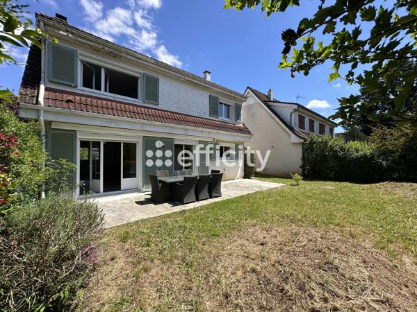 Maison
         4 pièces
        - 116 m² Bien prestige 410 000 € *