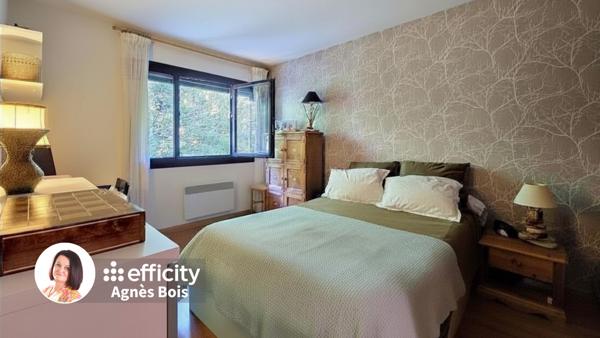 Appartement
         4 pièces
        - 100 m² Exclusivité 260 000 € *