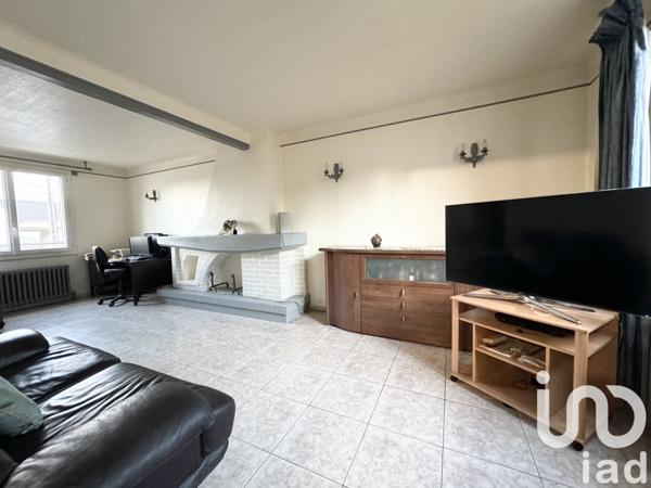 Maison traditionnelle 7 pièces de 103 m² à Bobigny (93000)