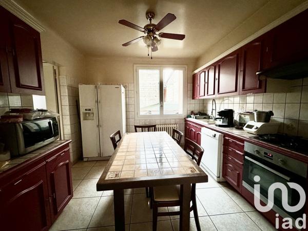 Maison traditionnelle 7 pièces de 103 m² à Bobigny (93000)