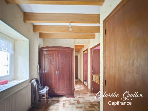 Mauron Charmante longère en pierre – Plain-pied – 85 m² habitables + 70 m² de combles aménageables – Exposition Sud