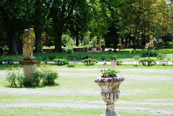 Mane (04300) Château de Sauvan, "Petit Trianon de Provence"