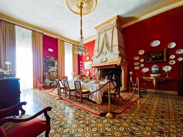 Mane (04300) Château de Sauvan, "Petit Trianon de Provence"