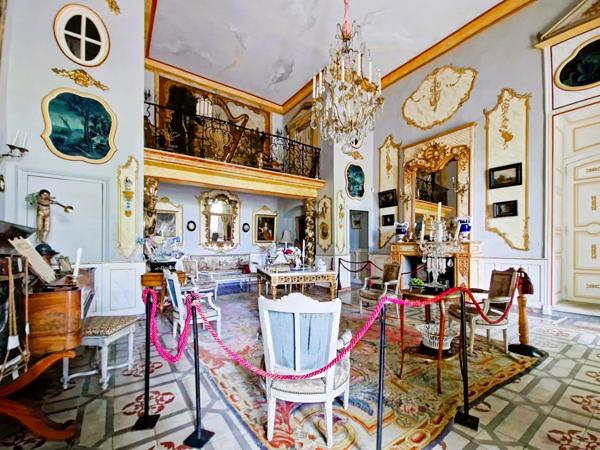 Mane (04300) Château de Sauvan, "Petit Trianon de Provence"