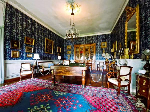 Mane (04300) Château de Sauvan, "Petit Trianon de Provence"