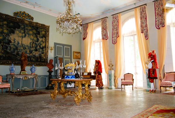 Mane (04300) Château de Sauvan, "Petit Trianon de Provence"