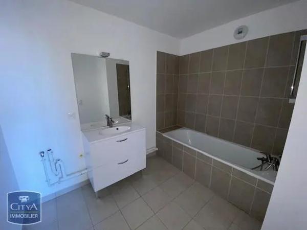 Appartement à louer 2 pièces 43.2m² Le Raincy (93340)