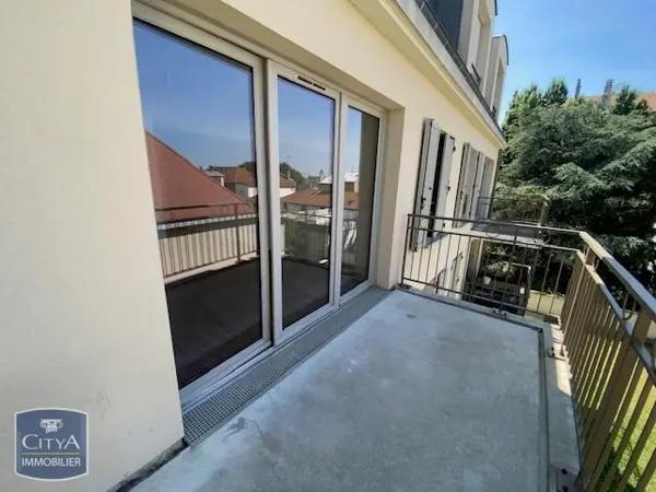 Appartement à louer 2 pièces 43.2m² Le Raincy (93340)