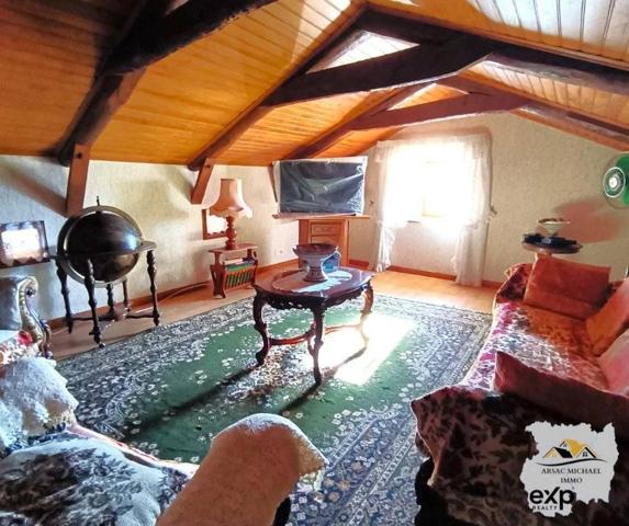 Ferme en pierre avec 2 habitations