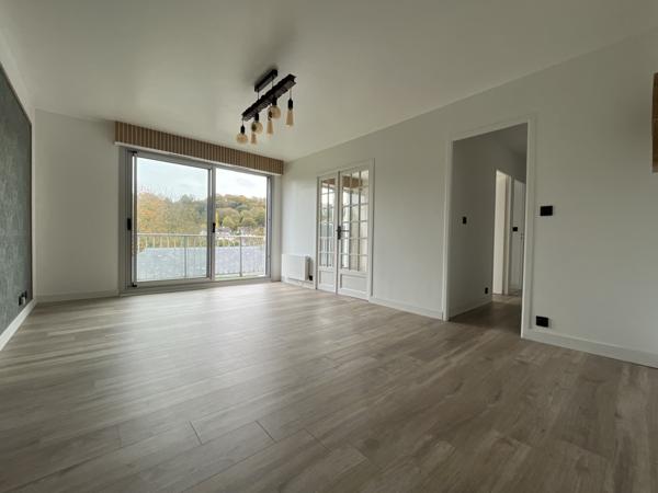 Honfleur (14600) Honfleur - appartement - 60 m2 - balcon - une chambre - un bureau - une cave