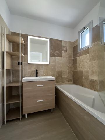 Honfleur (14600) Honfleur - appartement - 60 m2 - balcon - une chambre - un bureau - une cave